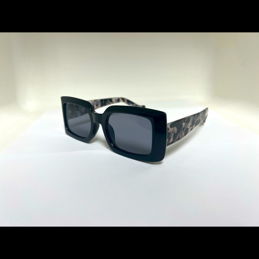 Fashion Rectangle Sunglasses